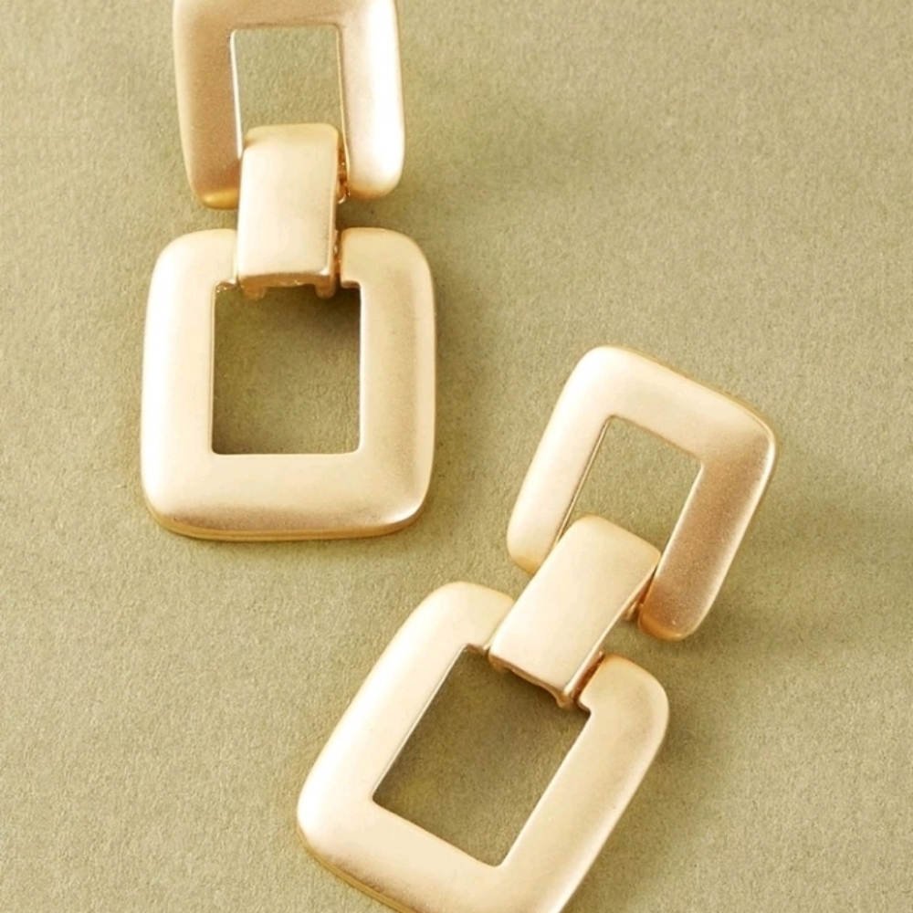 Geometric drop earrings